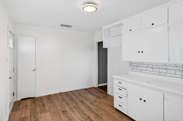 2011 W 16th St, Odessa, TX 79763