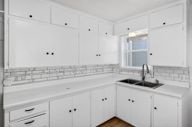 2011 W 16th St, Odessa, TX 79763