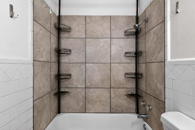 2011 W 16th St, Odessa, TX 79763