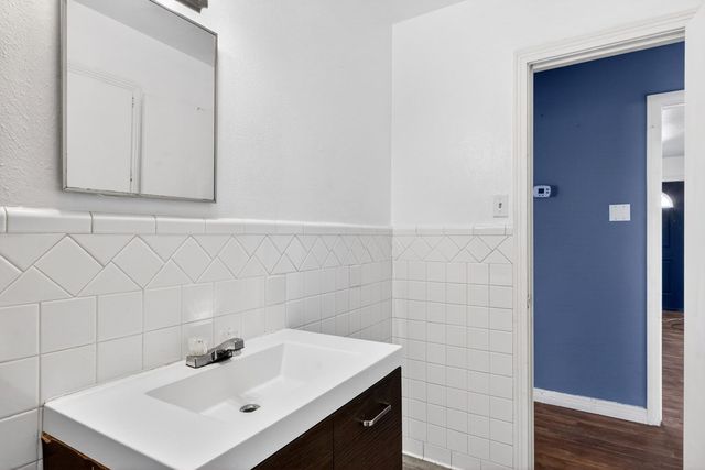 2011 W 16th St, Odessa, TX 79763