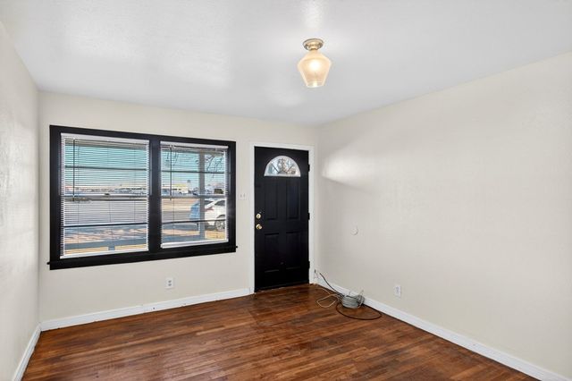 2011 W 16th St, Odessa, TX 79763