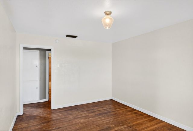 2011 W 16th St, Odessa, TX 79763