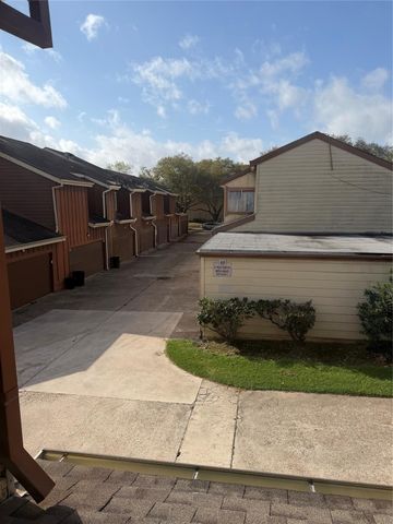 12682 Newbrook Drive, Houston, TX 77072