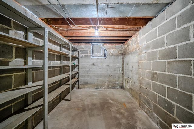 645 E 6th Street, Fremont, NE 68025