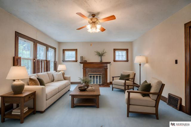 645 E 6th Street, Fremont, NE 68025