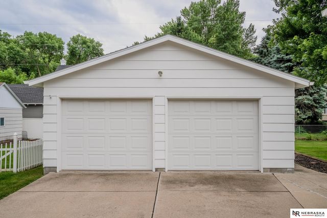 645 E 6th Street, Fremont, NE 68025