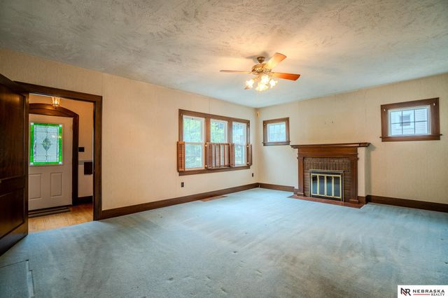 645 E 6th Street, Fremont, NE 68025