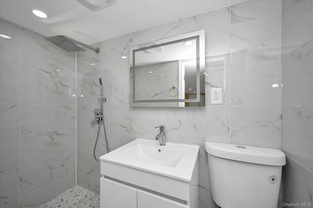 5216 M Avenue, Brooklyn, NY 11234