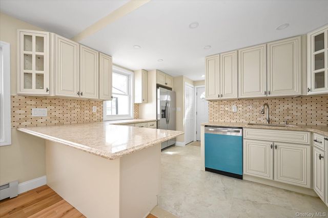 5216 M Avenue, Brooklyn, NY 11234