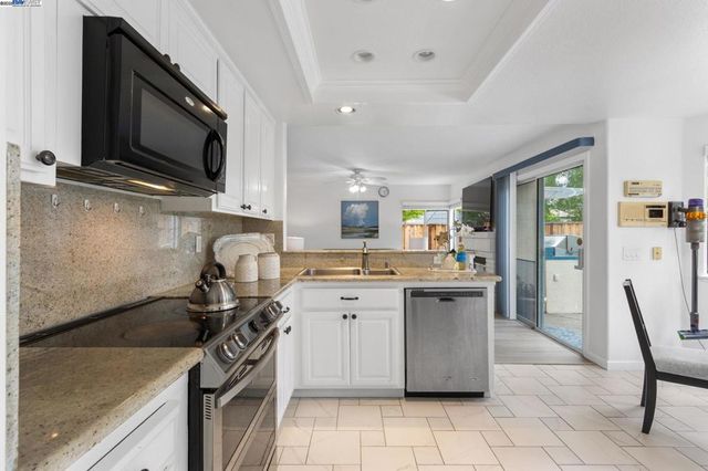 66 Edgegate Ct, Danville, CA 94506