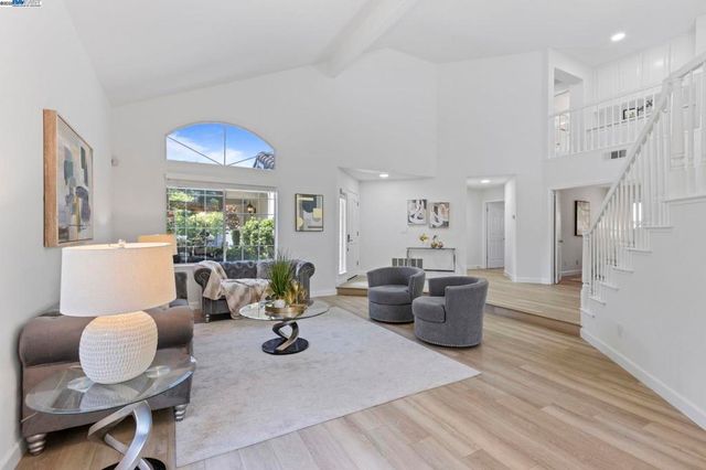 66 Edgegate Ct, Danville, CA 94506