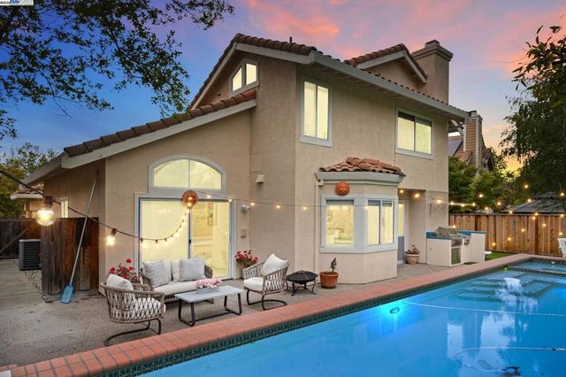 66 Edgegate Ct, Danville, CA 94506
