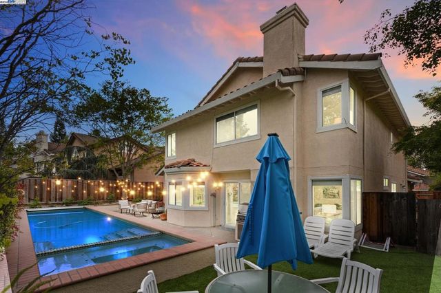 66 Edgegate Ct, Danville, CA 94506