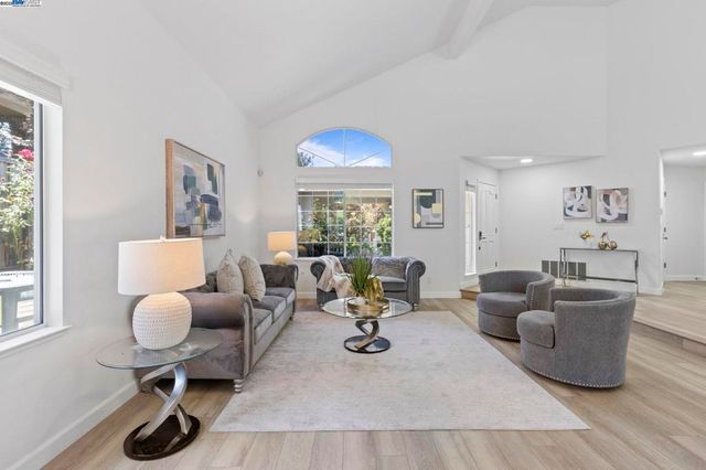 66 Edgegate Ct, Danville, CA 94506