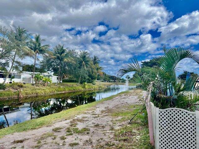 305 NW 50th Court, Pompano Beach, FL 33064