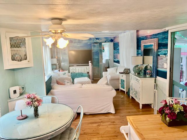 305 NW 50th Court, Pompano Beach, FL 33064