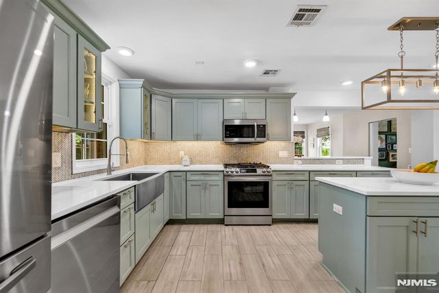 38 Hillside Avenue, Emerson, NJ 07630