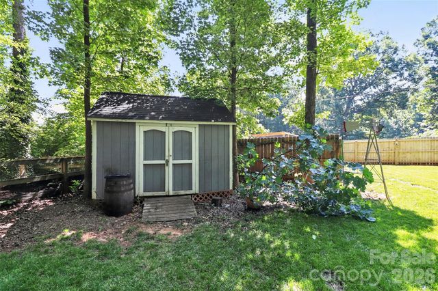 11007 Secotan Lane, Matthews, NC 28105
