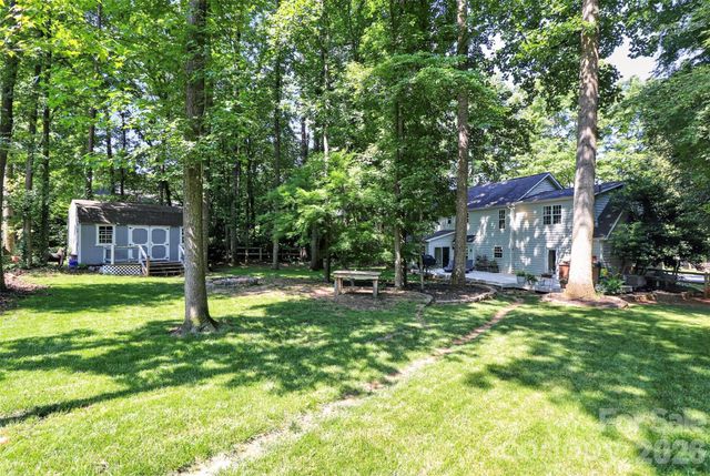 11007 Secotan Lane, Matthews, NC 28105