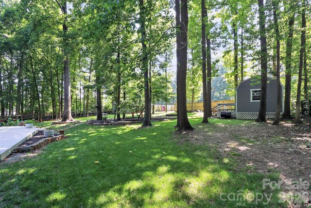 11007 Secotan Lane, Matthews, NC 28105