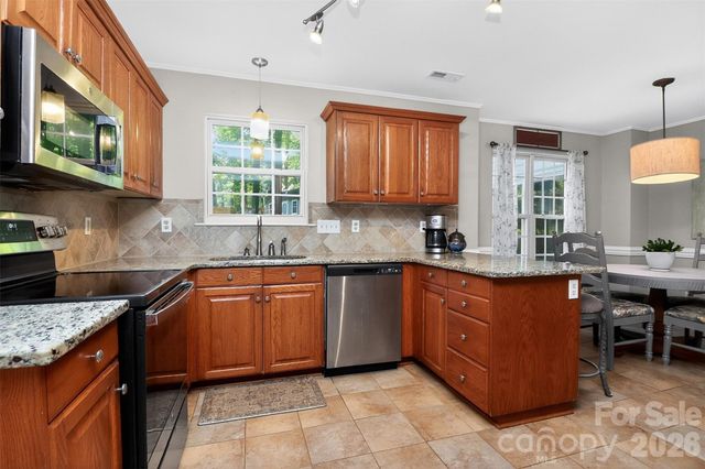 11007 Secotan Lane, Matthews, NC 28105