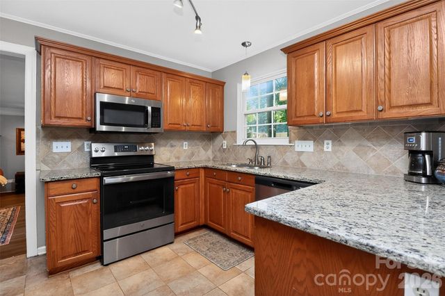 11007 Secotan Lane, Matthews, NC 28105
