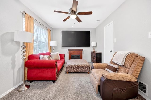 1604 Wickford Drive, Arlington, TX 76018