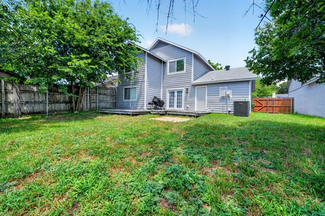 1604 Wickford Drive, Arlington, TX 76018
