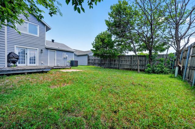 1604 Wickford Drive, Arlington, TX 76018