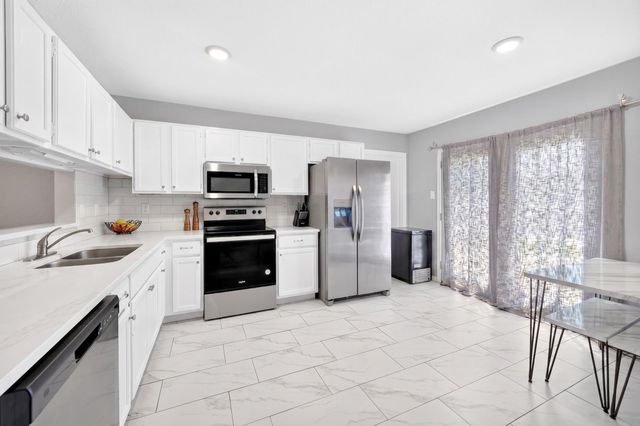 1604 Wickford Drive, Arlington, TX 76018