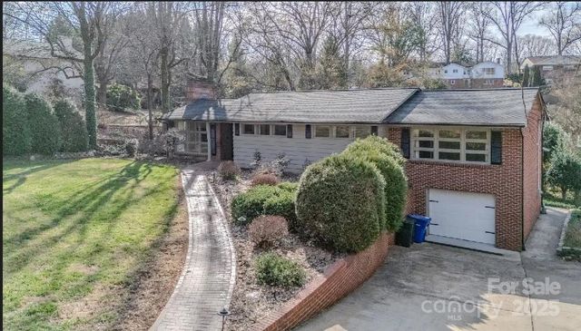 111 Kinwood Street, Morganton, NC 28655