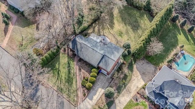 111 Kinwood Street, Morganton, NC 28655