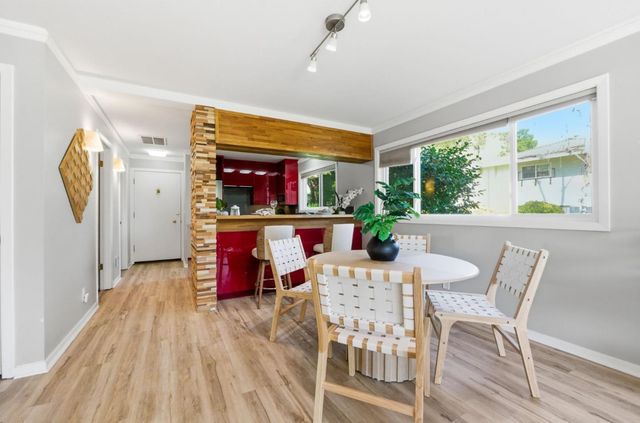 600 Pennsylvania Avenue 14, Los Gatos, CA 95030