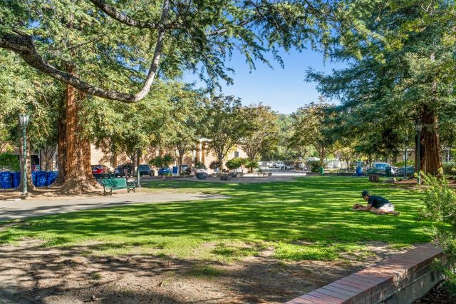 600 Pennsylvania Avenue 14, Los Gatos, CA 95030