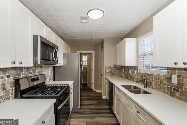 6035 Flagstaf Walk, Mcdonough, GA 30252