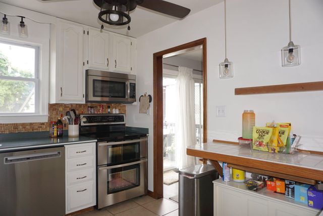 202 CORAL REEF DR, Newark, DE 19713