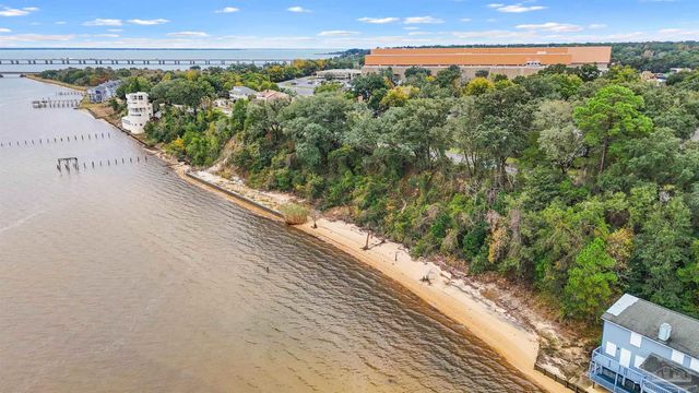 8600 Scenic Hwy, Pensacola, FL 32514