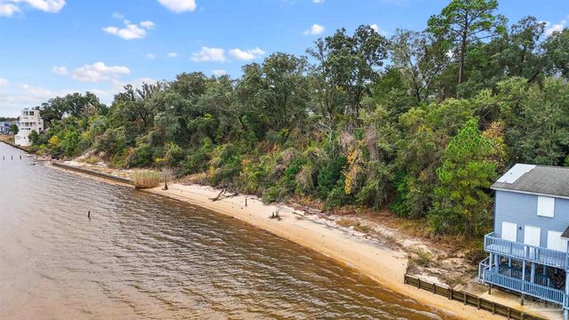 8600 Scenic Hwy, Pensacola, FL 32514