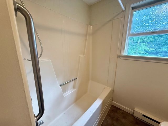 3 Stockholm St. 3B, Worcester, MA 01607