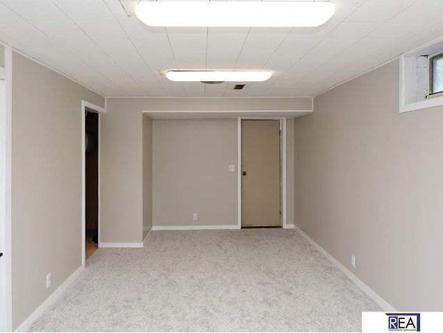 7758 Hamilton Street, Omaha, NE 68144