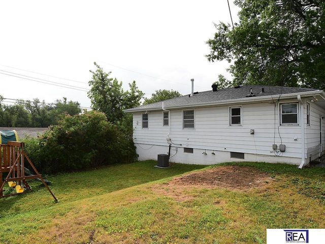 7758 Hamilton Street, Omaha, NE 68144