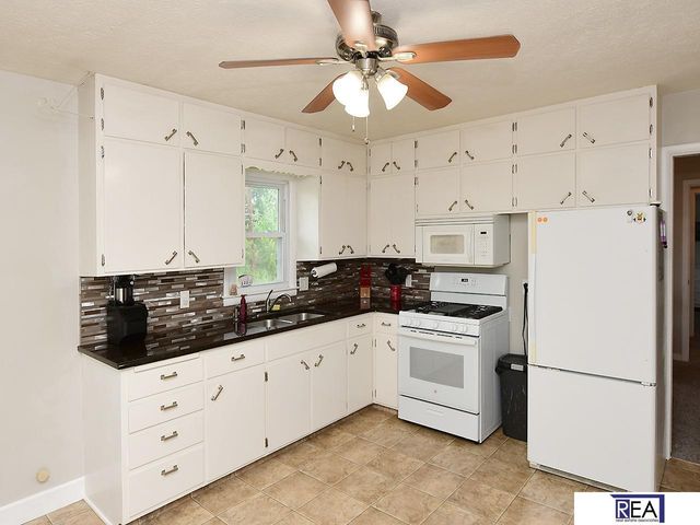 7758 Hamilton Street, Omaha, NE 68144