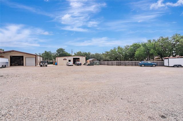 200 County Road 180, Leander, TX 78641