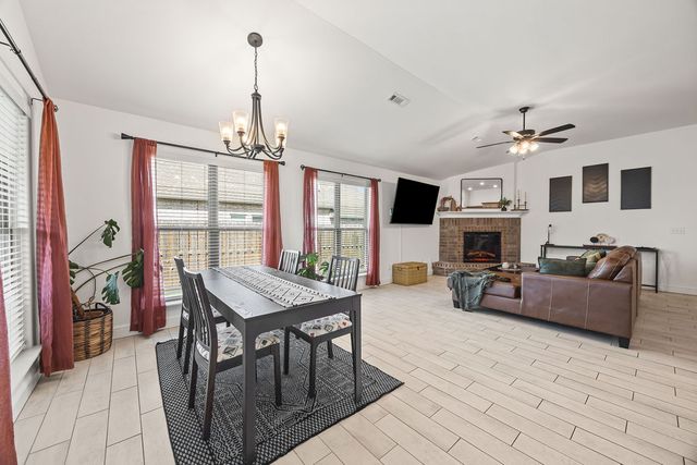 2417 Lock Lane, Pea Ridge, AR 72751