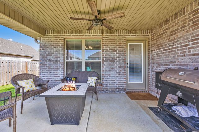2417 Lock Lane, Pea Ridge, AR 72751