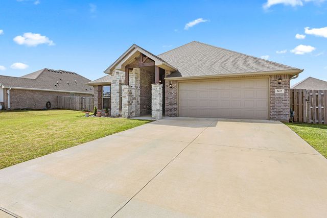 2417 Lock Lane, Pea Ridge, AR 72751