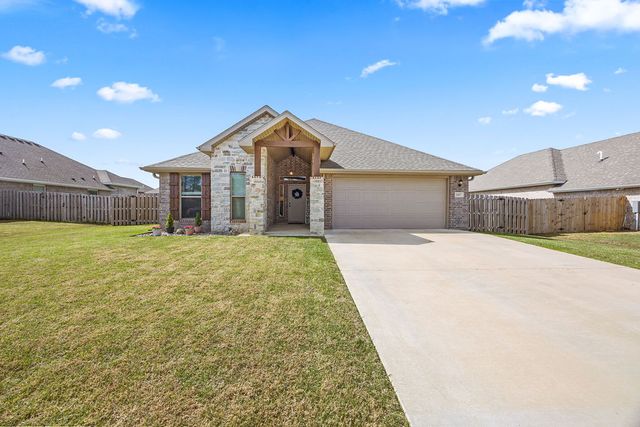 2417 Lock Lane, Pea Ridge, AR 72751