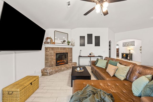 2417 Lock Lane, Pea Ridge, AR 72751
