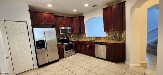 3345 Dandolo CIR, Cape Coral, FL 33909