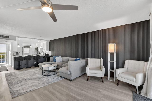 5700 NW 2nd Avenue Apt 711, Boca Raton, FL 33487